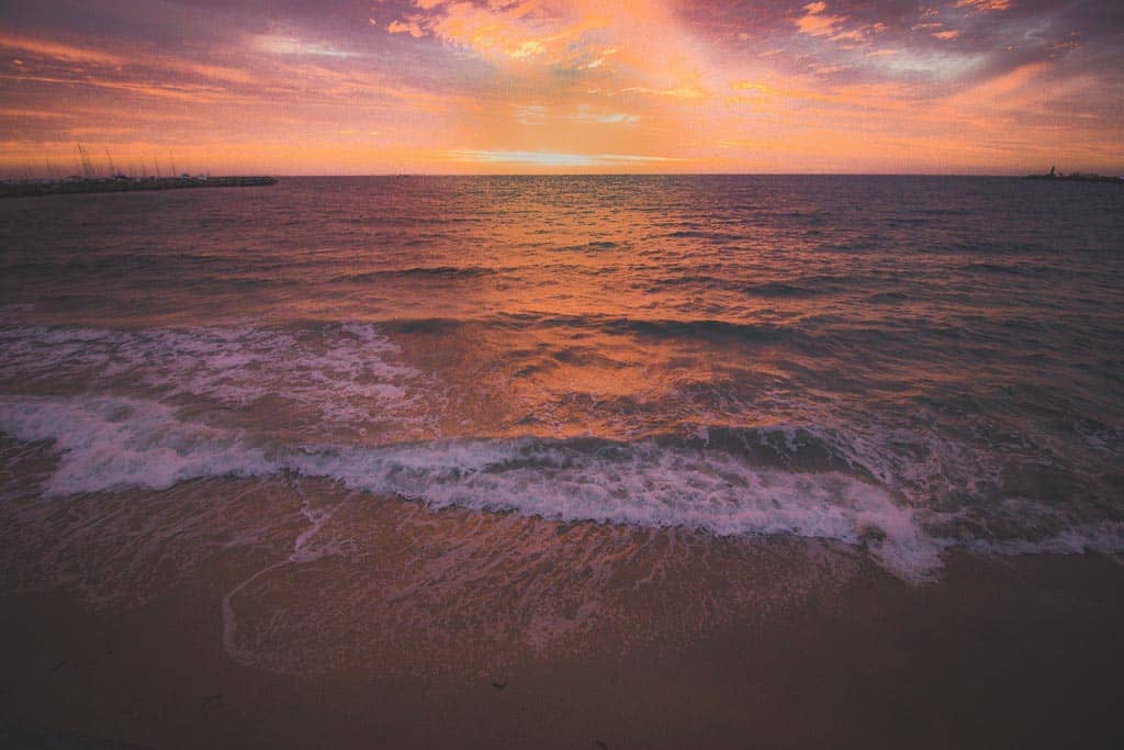 Захід сонця на пляжі Базерс
