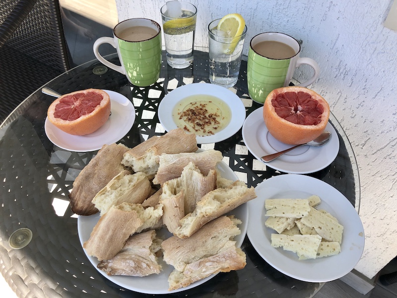 Грузинський сніданок