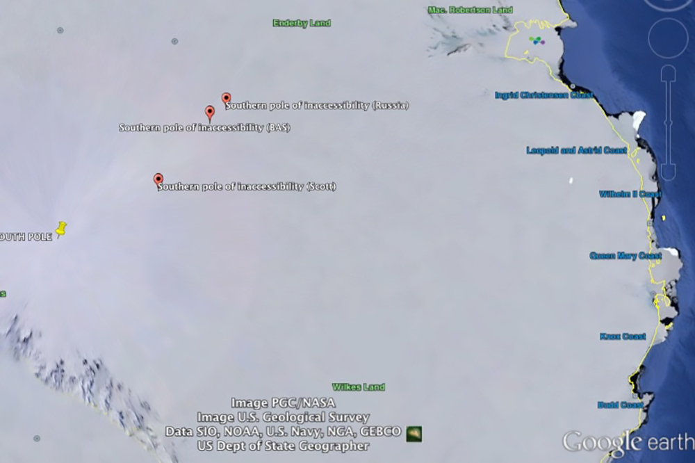 Знімок екрана Google Планета Земля із зображенням різних місць південного полюса недоступності