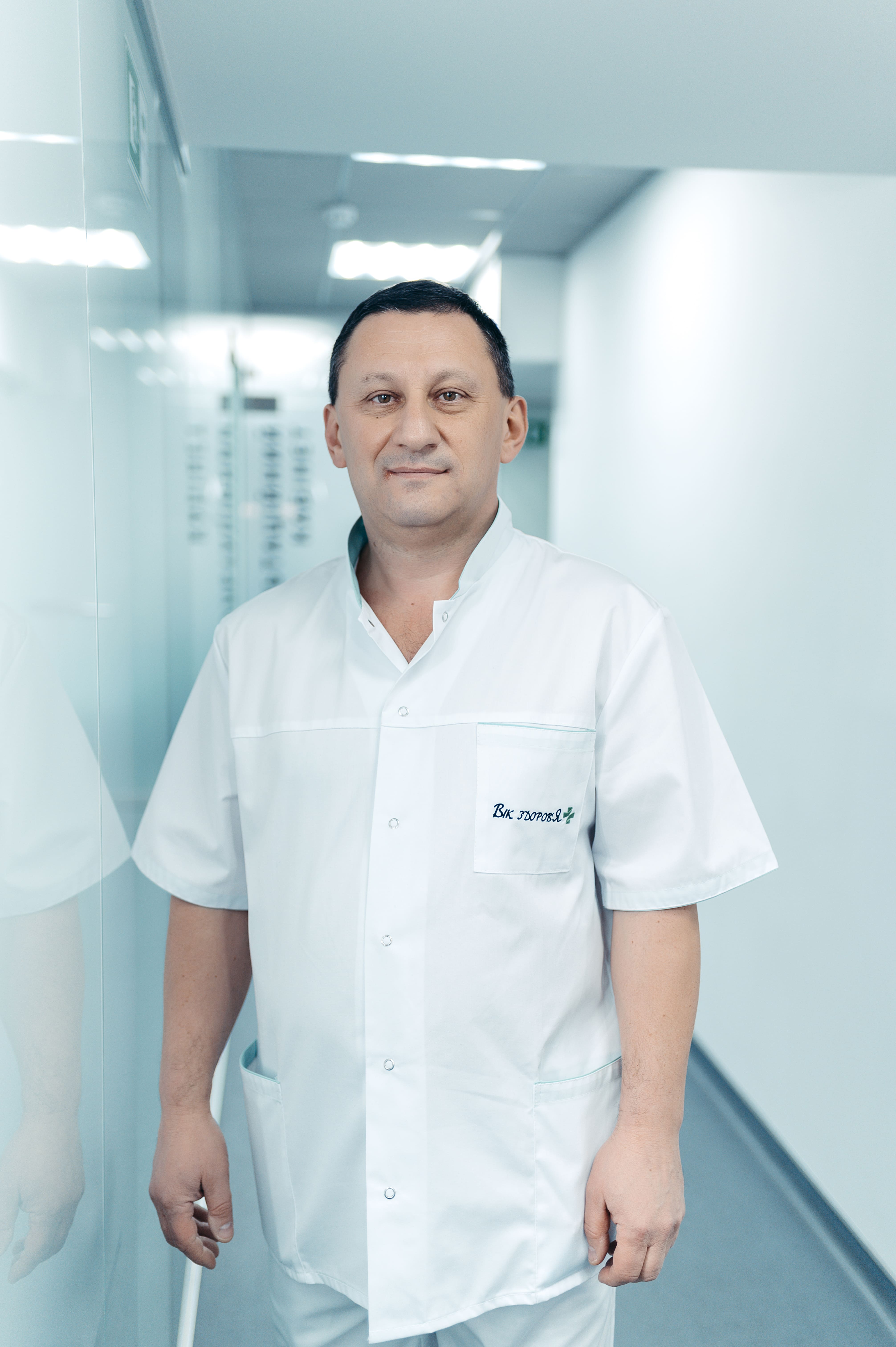 Чому болить низ живота і що з цим робити