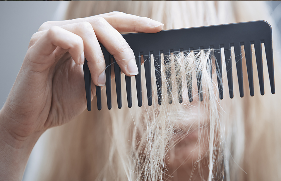 Гормональний дисбаланс - Що спричиняє випадіння волосся?
