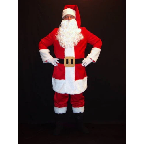 Чи є принципова різниця між карнавальними костюмами Діда Мороза та Санта Клауса?