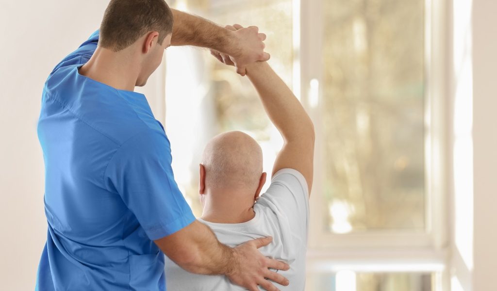 Чому варто лікувати суглоби в санаторії