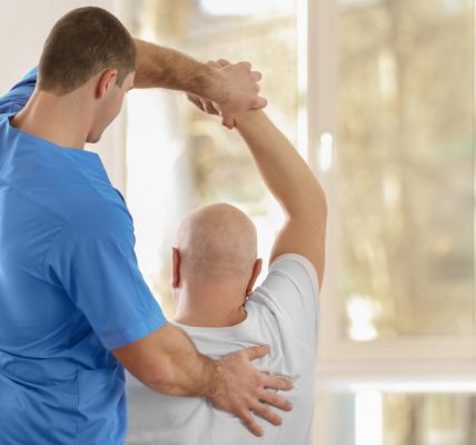 Чому варто лікувати суглоби в санаторії