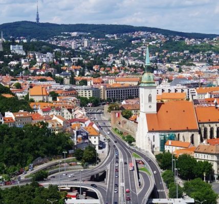 Курси словацької мови: чому вони важливі для студентів з України