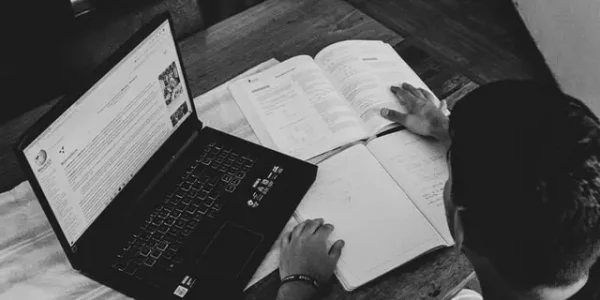Як оформити дипломну роботу відповідно до ДСТУ: практичні поради студентам