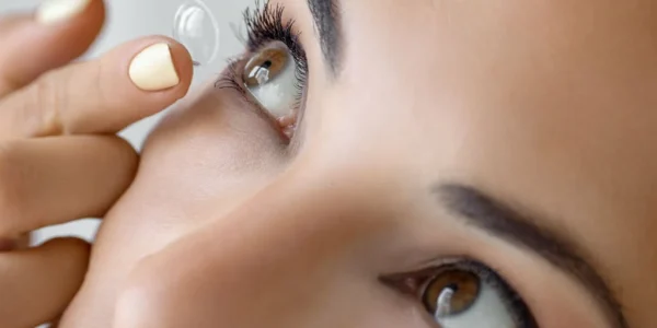 Ортокератологічні контактні лінзи