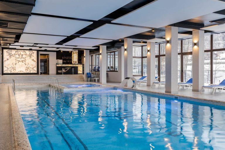 Відпочинок в Карпатах — СПА‑релакс та басейни з підігрівом у горах