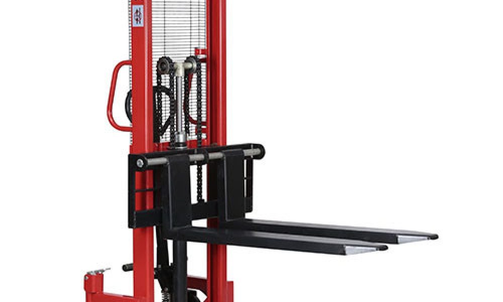 Штабелер і рохля — гідравлічні помічники складської логістики