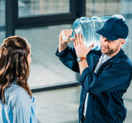 Почему доставка воды в Киеве становится все более популярной