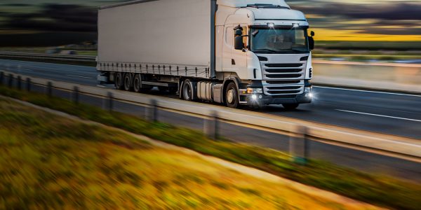 Міжнародні автомобільні вантажоперевезення: переваги співпраці з професіоналами